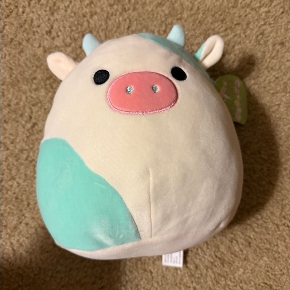 Belena the cow Squishmallow